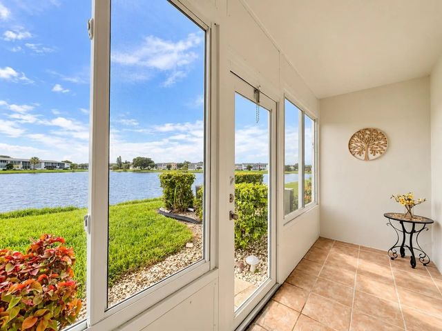 158 Chatham H, West Palm Beach