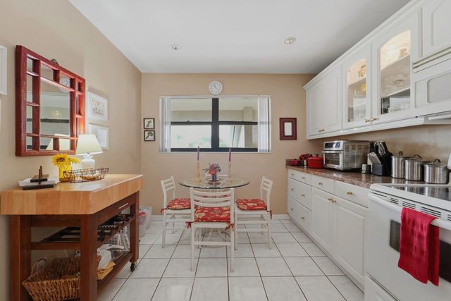 4 of 44 - 12910 Briarlake Drive #c202, West Palm Beach, FL