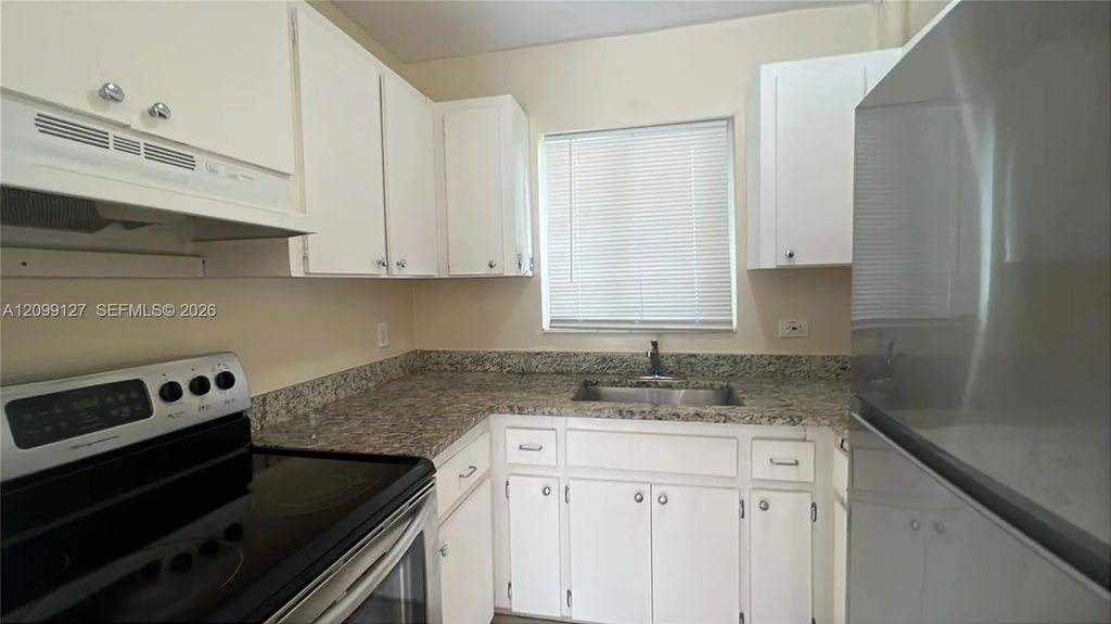2251 Ne 170th Street #210, North Miami Beach
