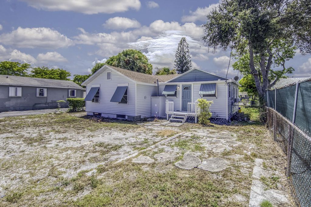 708 N H Street, Lake Worth Beach