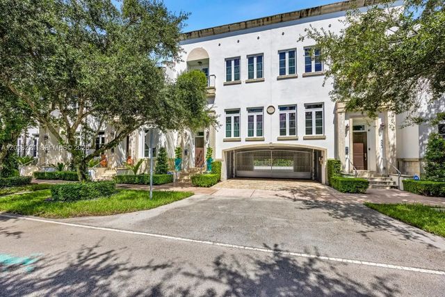 3 of 28 - 525 Anastasia Avenue #525, Coral Gables, FL