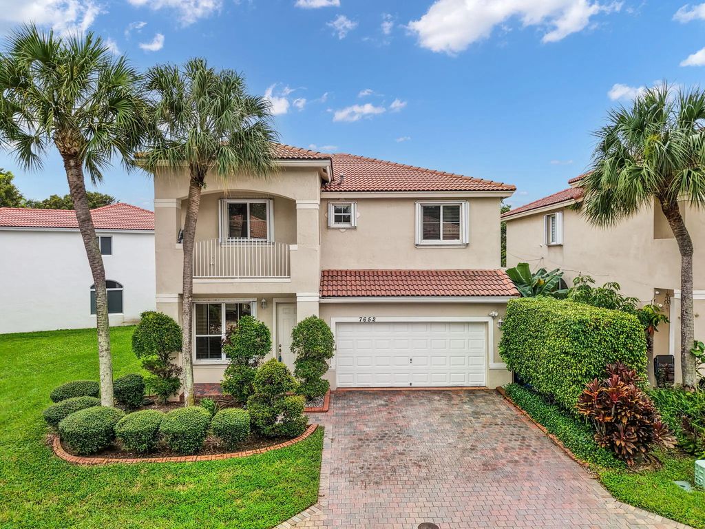 7652 Nw 23rd Street, Pembroke Pines