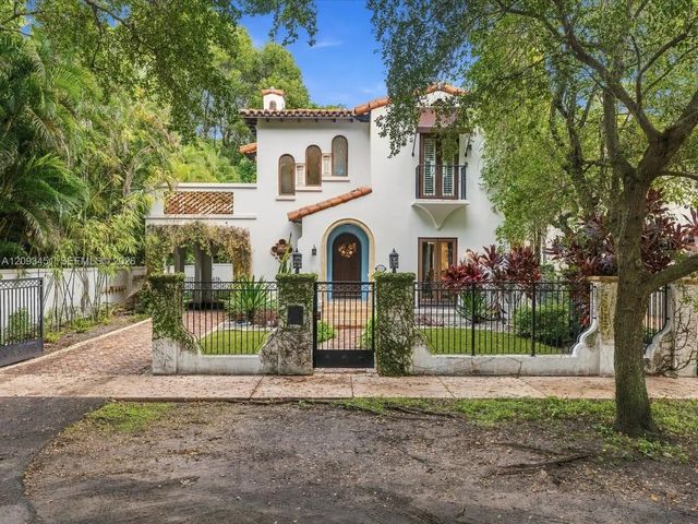 421 Sarto Avenue, Coral Gables
