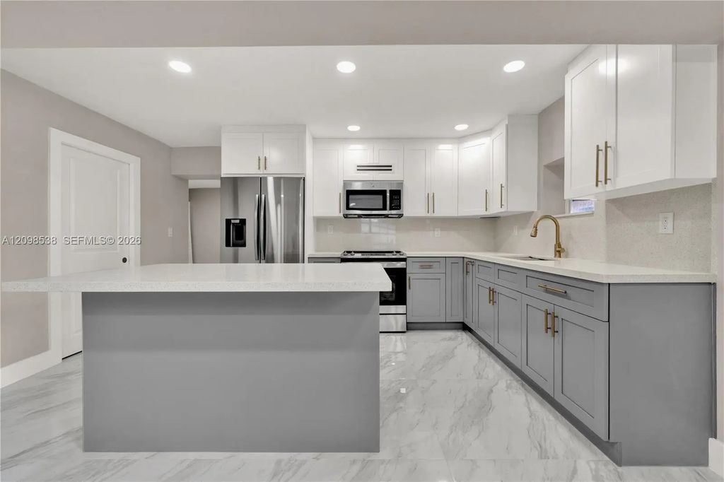 951 W 30th Street, Hialeah