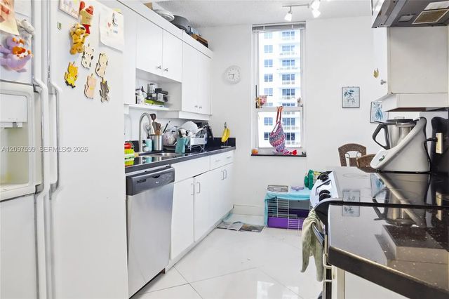 5 of 14 - 701 Brickell Key Boulevard #2309, Miami, FL