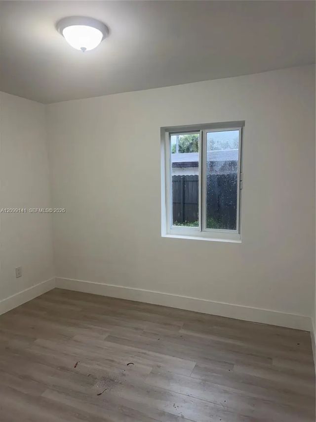 5 of 12 - 4135 Sw 116th Avenue, Miami, FL