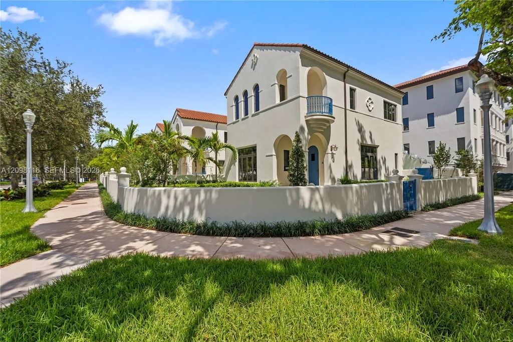 555 Santander Avenue #v4, Coral Gables