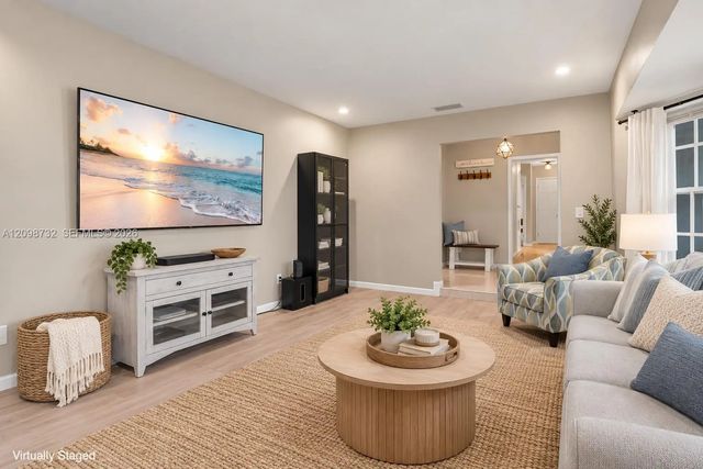 3 of 22 - 16401 Sw 82nd Avenue, Palmetto Bay, FL