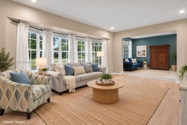 4 of 22 - 16401 Sw 82nd Avenue, Palmetto Bay, FL