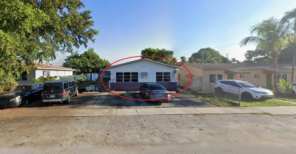 1911 Roosevelt Street #3, Hollywood