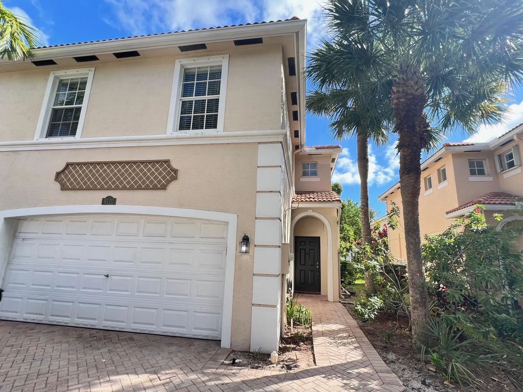9120 Villa Palma Lane, Palm Beach Gardens