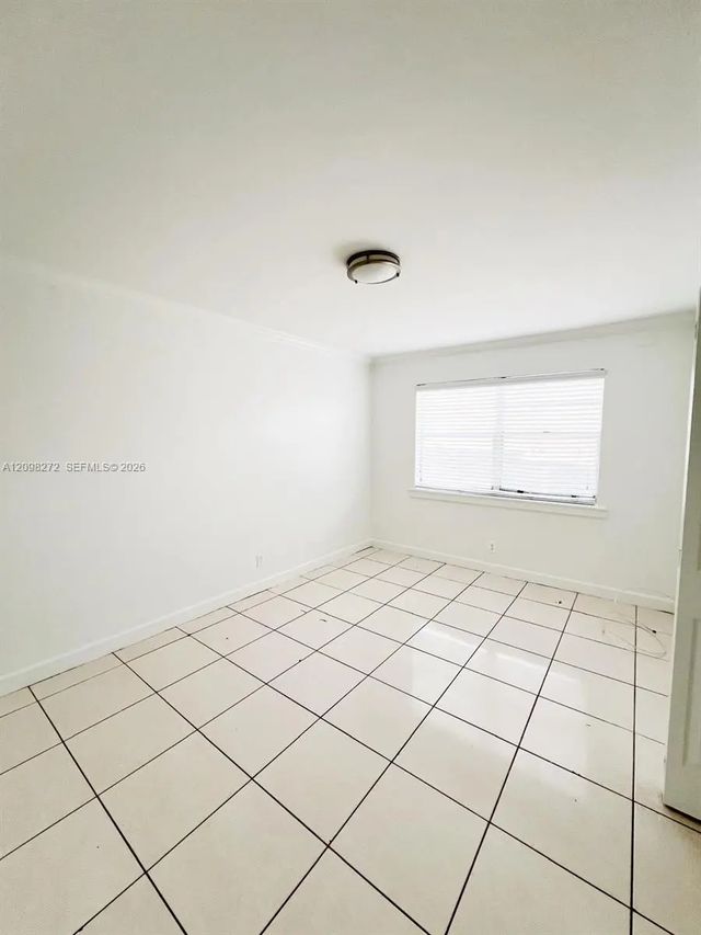 4 of 9 - 11195 Sw 1st Street #217, Sweetwater, FL