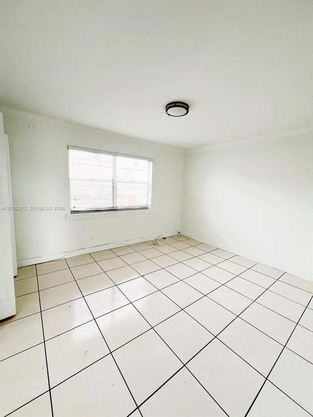 5 of 9 - 11195 Sw 1st Street #217, Sweetwater, FL