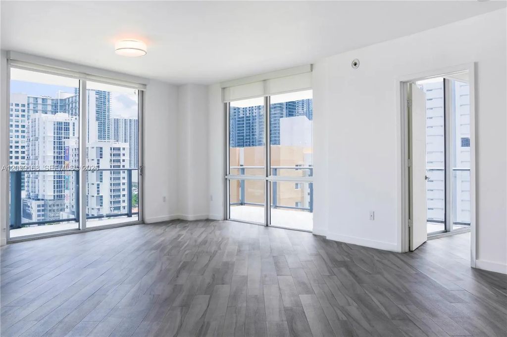 1010 Sw 2nd Avenue #1104, Miami