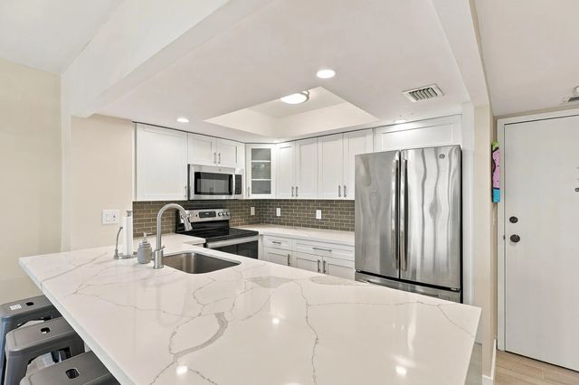 5 of 22 - 3540 S Ocean Boulevard #611, South Palm Beach, FL