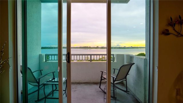 2 of 36 - 300 S Australian Avenue #408, West Palm Beach, FL
