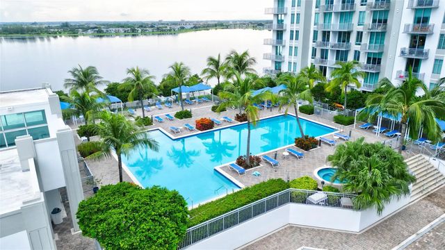 5 of 36 - 300 S Australian Avenue #408, West Palm Beach, FL