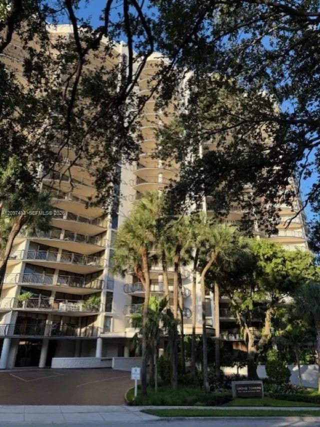 2843 S Bayshore Drive #5a, Miami