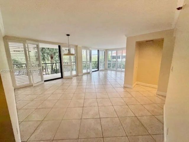 3 of 6 - 2843 S Bayshore Drive #5a, Miami, FL