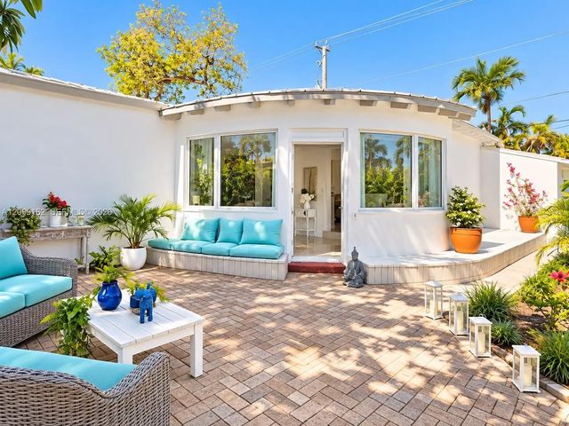2 of 17 - 6910 Rue Notre Dame, Miami Beach, FL