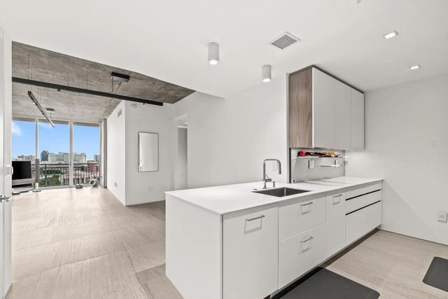 300 S Australian Avenue #1104, West Palm Beach