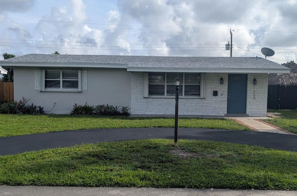 7680 Nw 16th Court, Pembroke Pines