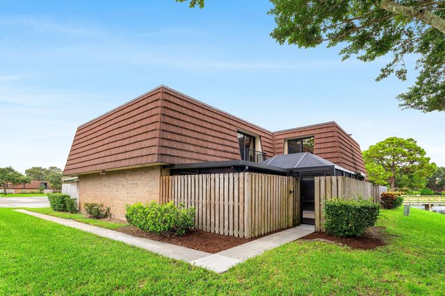 1815 18th Lane, Palm Beach Gardens