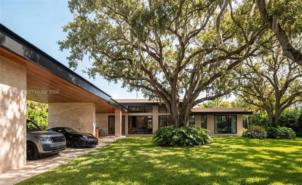 955 Ne 128th Street, North Miami
