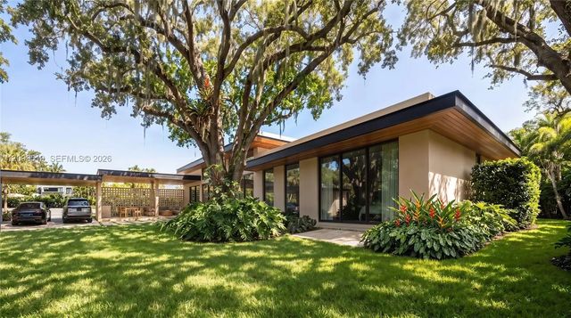 3 of 5 - 955 Ne 128th Street, North Miami, FL