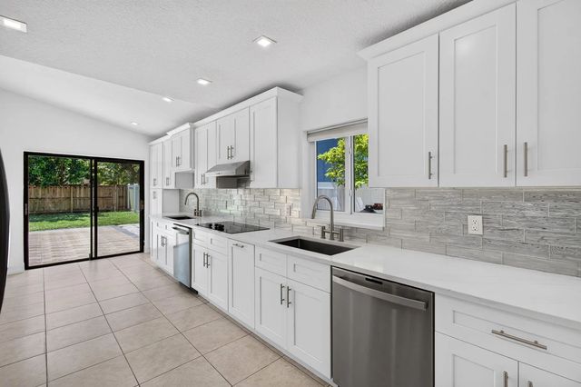 7602 Silver Woods Court, Boca Raton