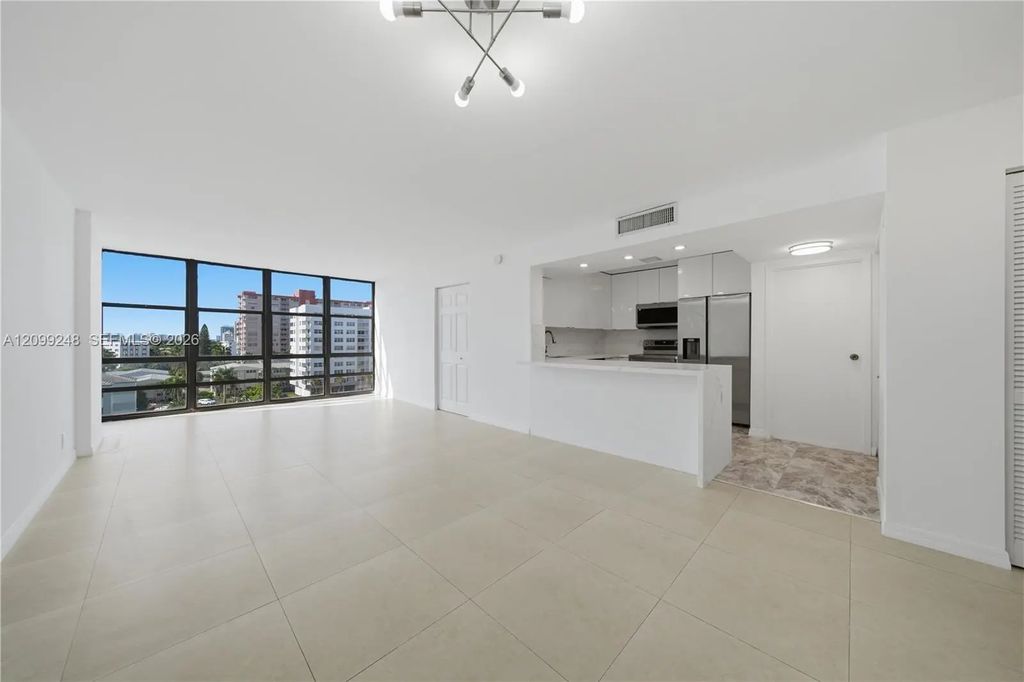2049 S Ocean Drive #703, Hallandale Beach