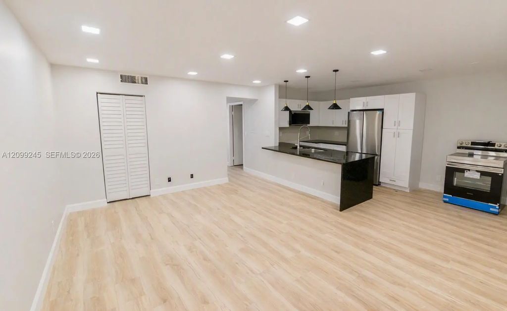 2100 Springdale Boulevard #314, Palm Springs