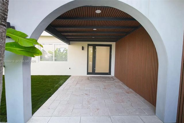 4 of 26 - 1242 Ne 81st Terrace, Miami, FL