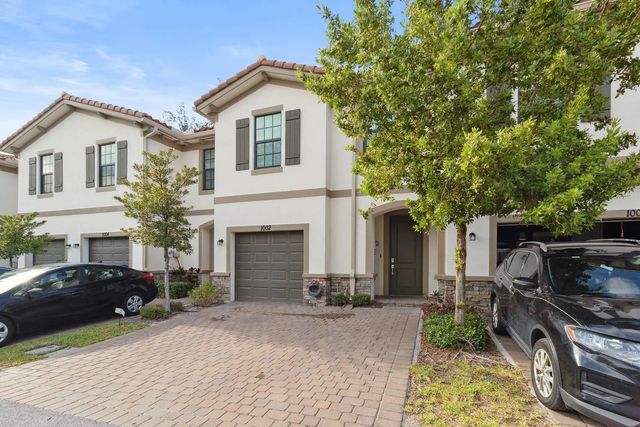 3 of 38 - 1002 Sweet Briar Lane, Riviera Beach, FL