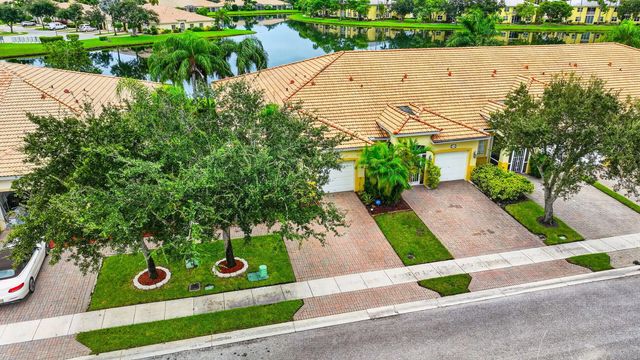 4 of 84 - 2340 Windjammer Way, West Palm Beach, FL