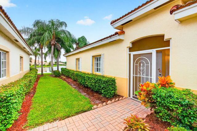 5 of 84 - 2340 Windjammer Way, West Palm Beach, FL