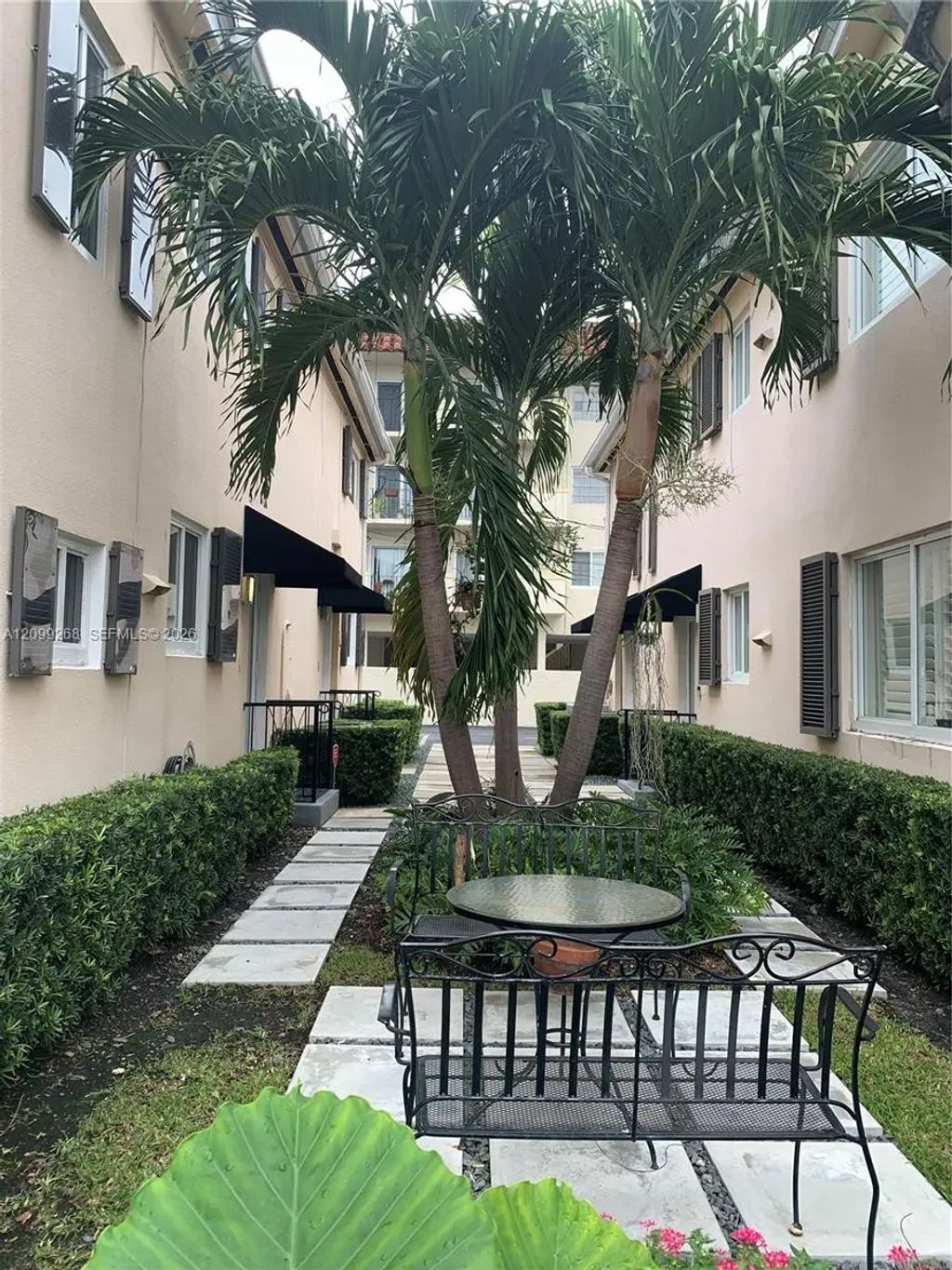 3182 S Le Jeune Road #3182, Coral Gables