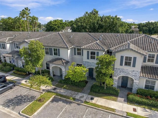 2 of 26 - 2708 Se 15th Court, Homestead, FL
