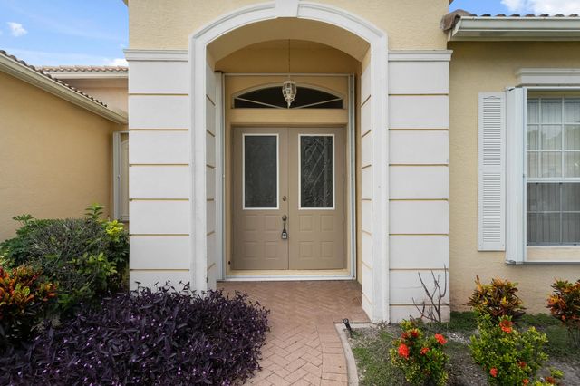 3 of 53 - 633 Sw Long Key Court, Port St. Lucie, FL
