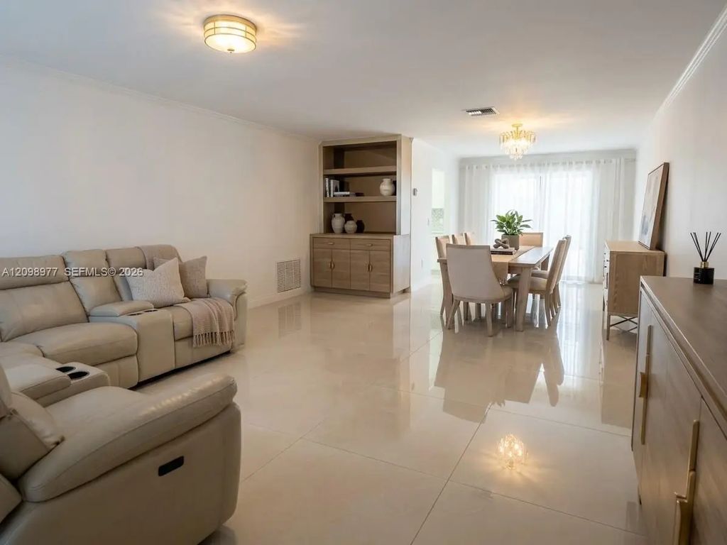 9067 Sw 1st Road #9067, Boca Raton