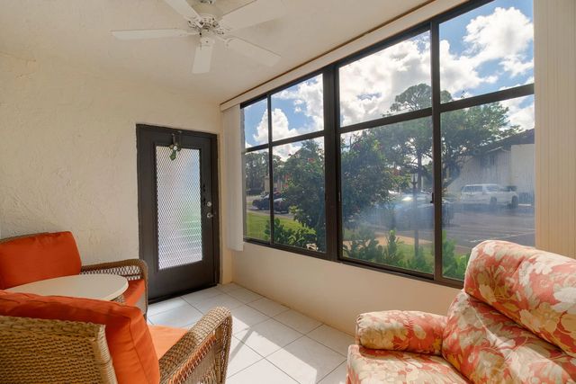 4 of 33 - 136 Lake Pine Circle #a1, Greenacres, FL