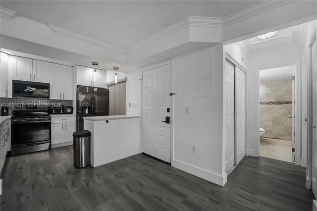 4 of 38 - 20150 Ne 3rd Court #6, Miami, FL