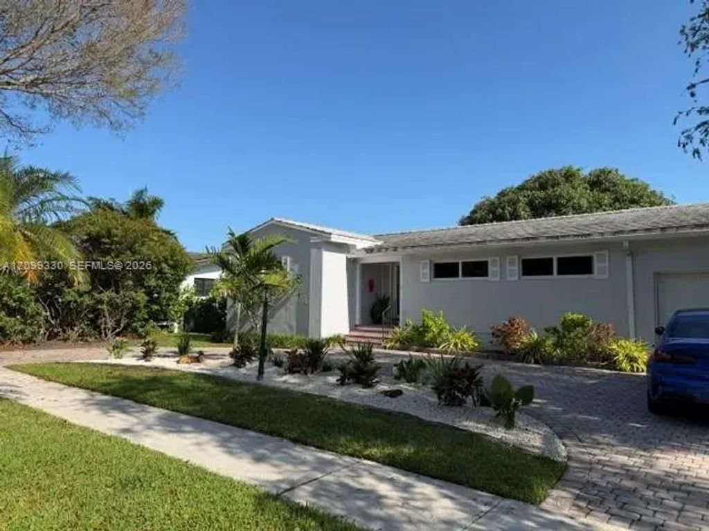 1400 Ne 104 Street, Miami Shores