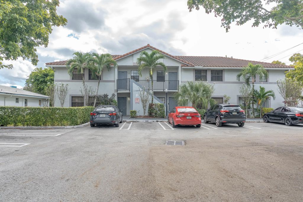 11684 Nw 39th Street, Coral Springs
