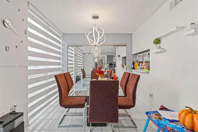 4 of 22 - 11800 Sw 18th Street #201-4, Miami, FL