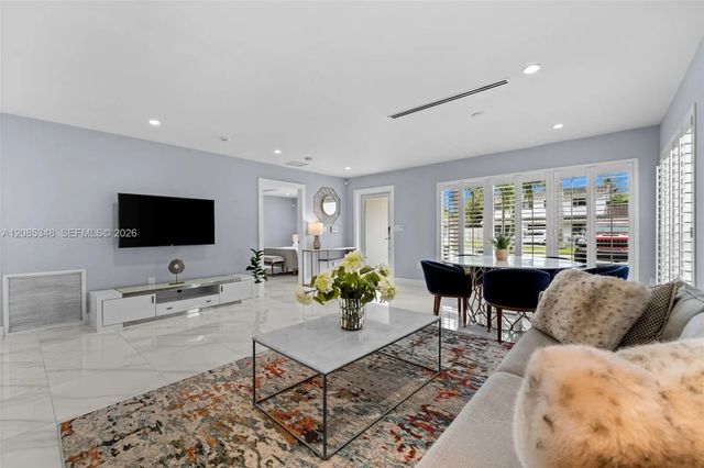 3 of 42 - 1239 Washington Street, Hollywood, FL