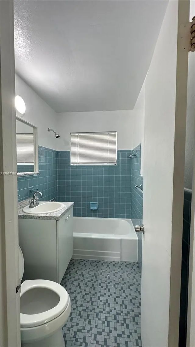 5 of 10 - 10771 Sw 51st Drive, Miami, FL