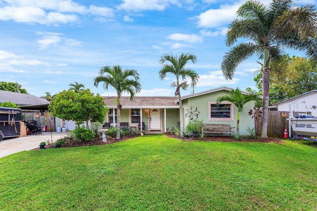 3 of 25 - 7416 Cocoanut Drive, Greenacres, FL