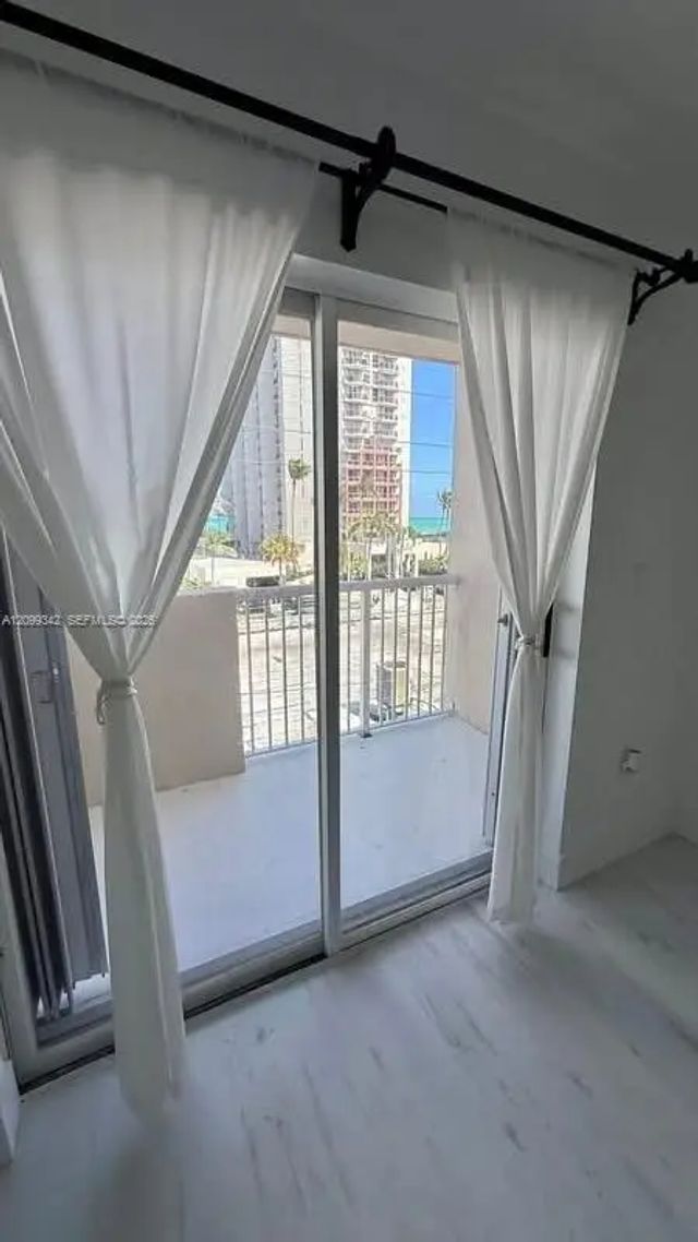 4 of 18 - 6801 Harding Avenue #412, Miami Beach, FL