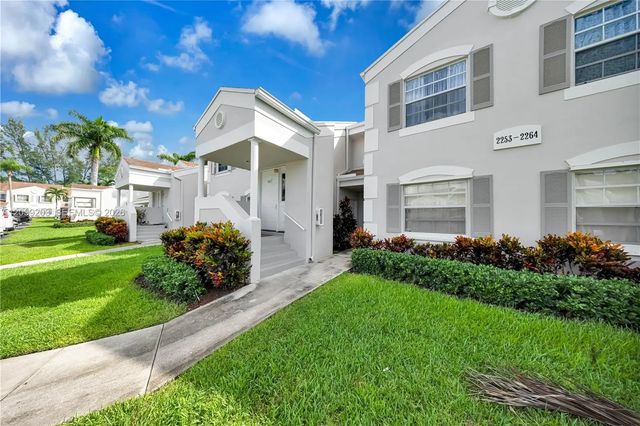 2257 Se 27th Drive #103-e, Homestead